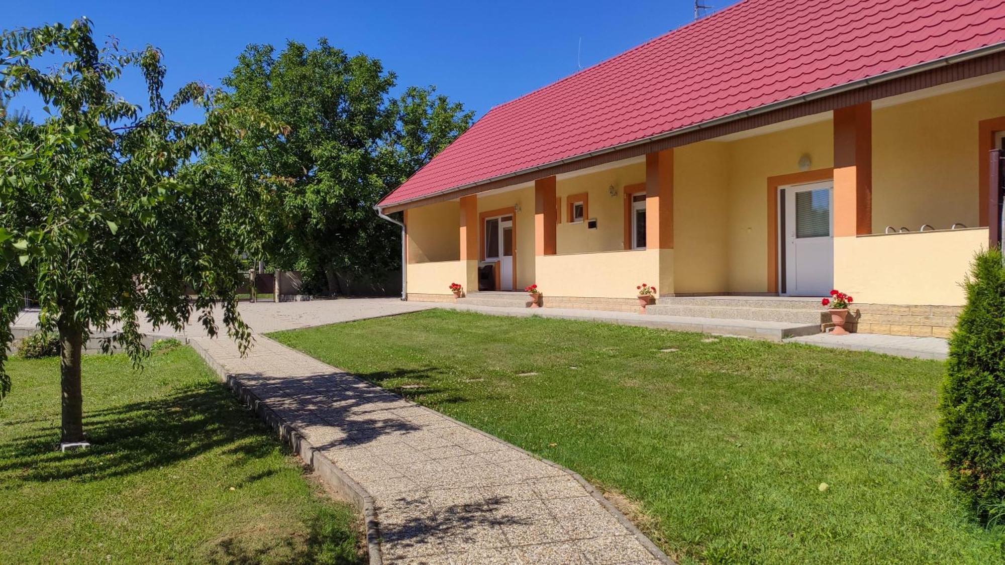 Ubytovanie Liska Radava Экстерьер фото