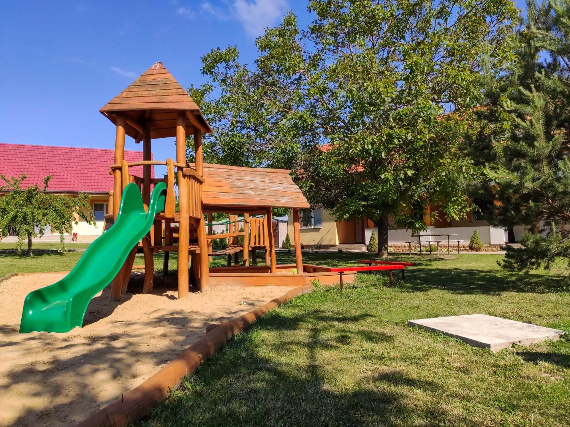 Ubytovanie Liska Radava Экстерьер фото